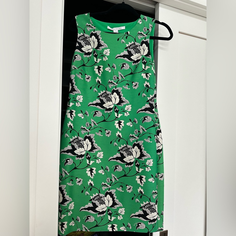 EUC DVF shift dress